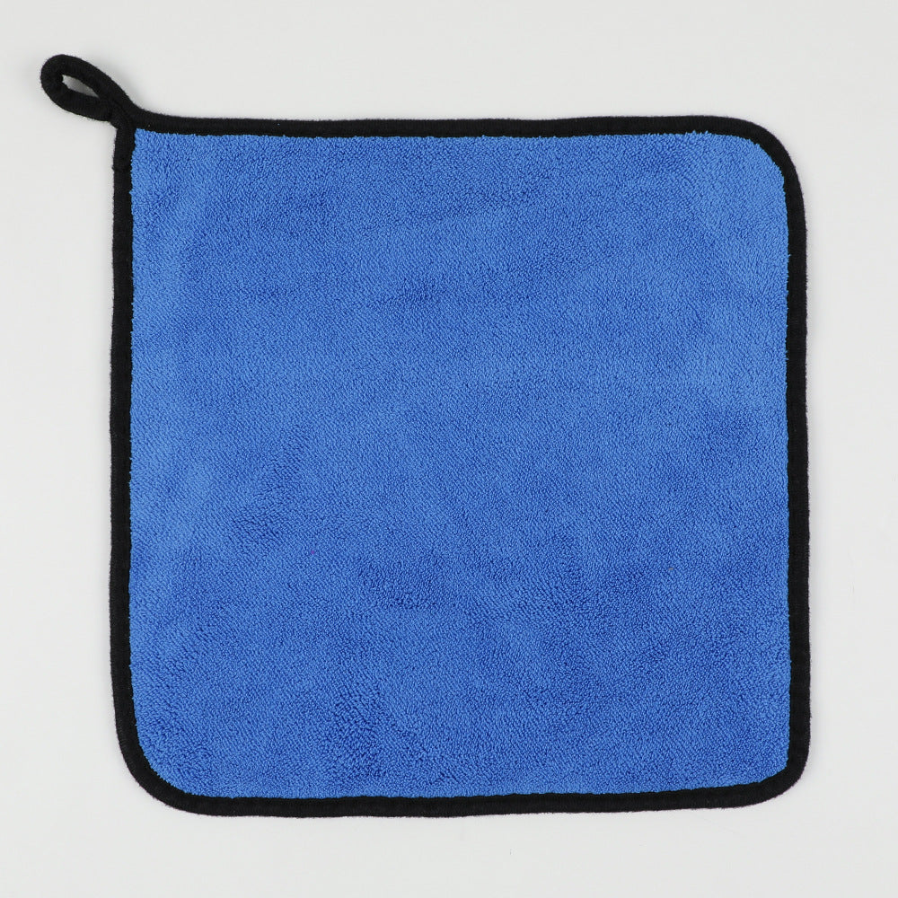 Special water - absorbing towel for cleaning car glass, a product for car washing and cleaning